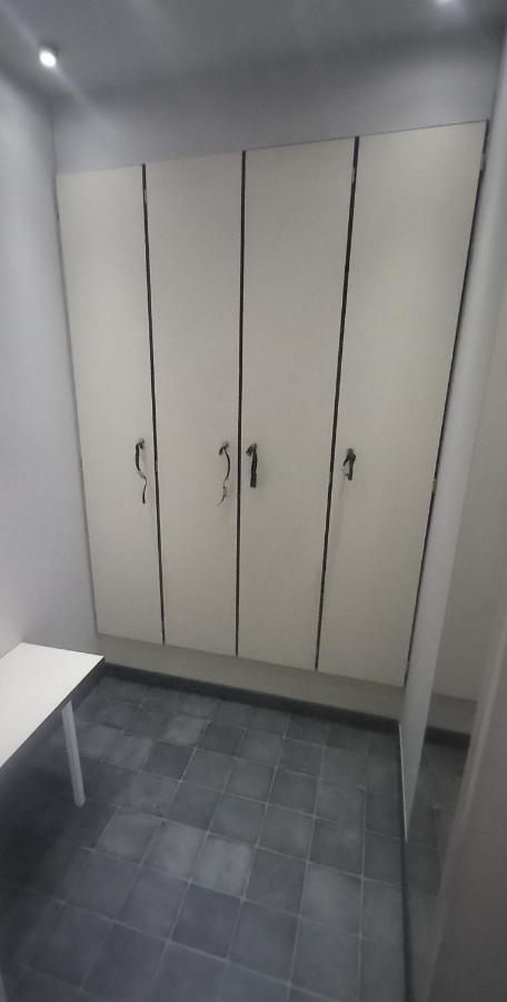 Beautyd Red Room Centrum Gullegem Wevelgem Exterior foto